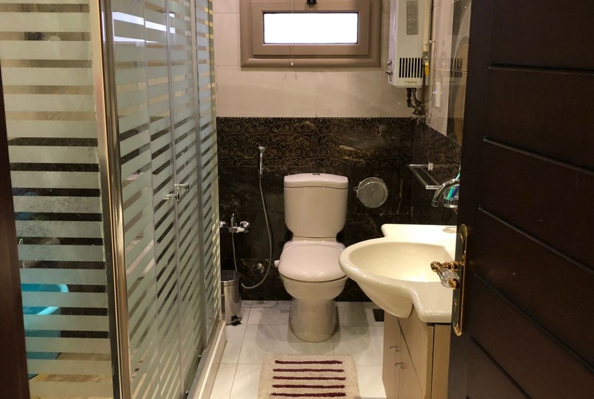شقه للايجار المفروش بموقع متميز بتفرعات احمد عرابي المهندسين