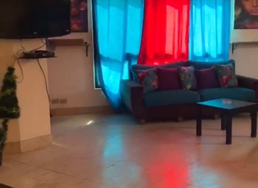 شقه للبيع ١٨٠م بميدان لبنان المهندسين