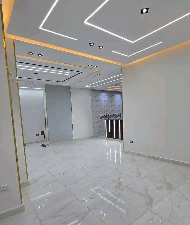 شقة فاخرة للبييييع جاهزة للسكن فورًا بتشطيب عالي الجودة تانى نمرة من اللبينى فيصل الرئيسى