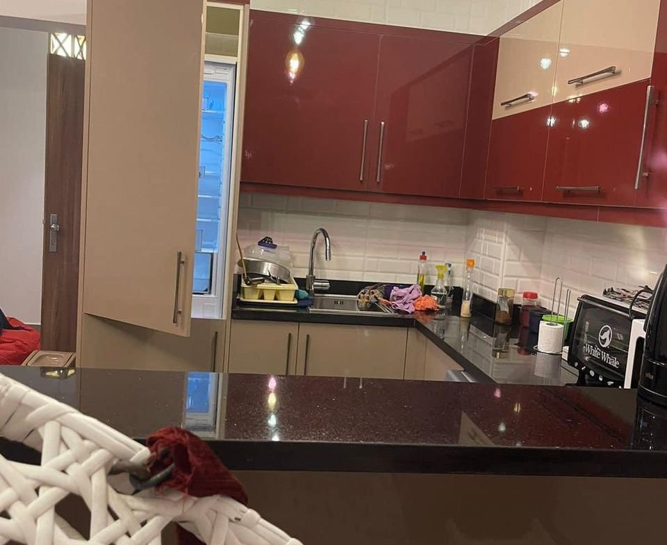 شالية لبيع استلام فوري متشطب بكل الاجهزة والعفش في اميز لوكيشن في سيدي عبد الرحمان في كيلو 143