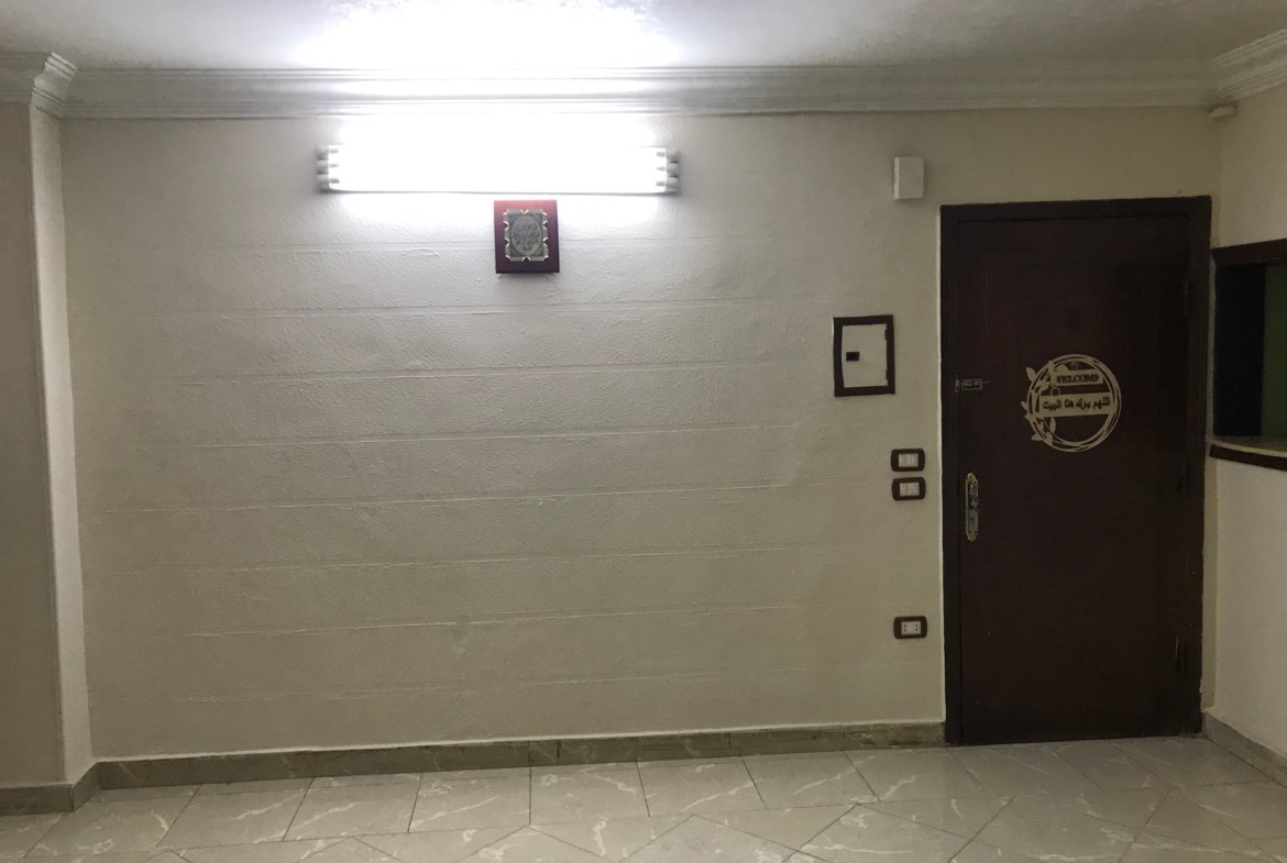 الضاهر شارع متفرع من قصر السكاكينى